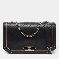 Chanel Quilted Leather Medium CC Clasp Flap Bag 'BLACK'