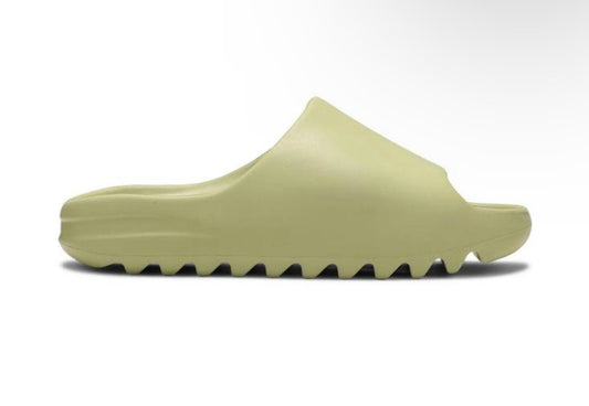 Adidas Yeezy Slides ‘RESIN’