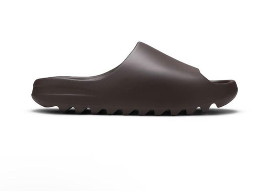 Adidas Yeezy Slides ‘SOOT’