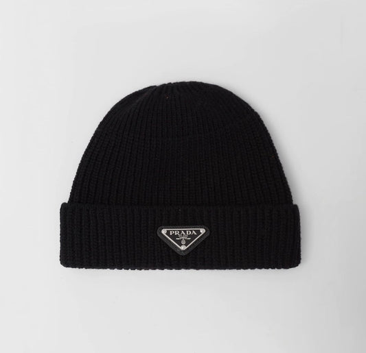 Wool and Cashmere Beanie ‘Black’
